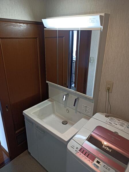 洗面化粧台施工後