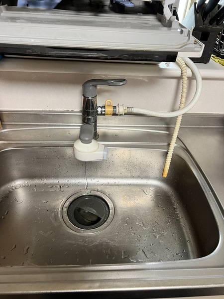 キッチン混合水栓施工前