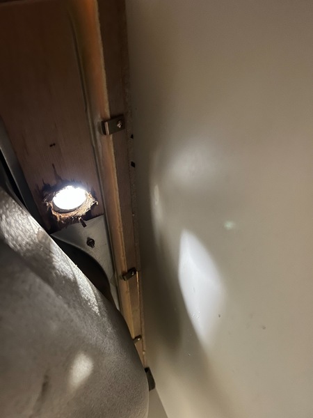 キッチン混合水栓施工中