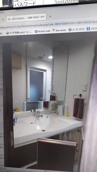 洗面化粧台施工前
