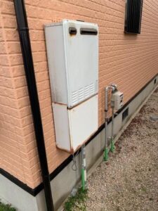 ガス給湯器施工前