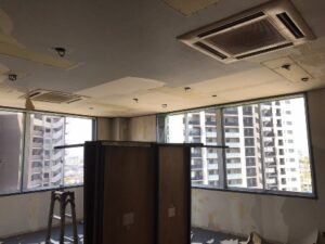 内装施工中
