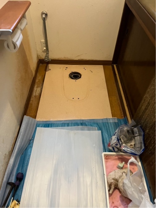 トイレ施工中