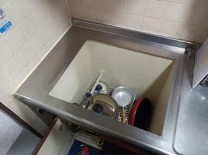 ガスコンロ施工中