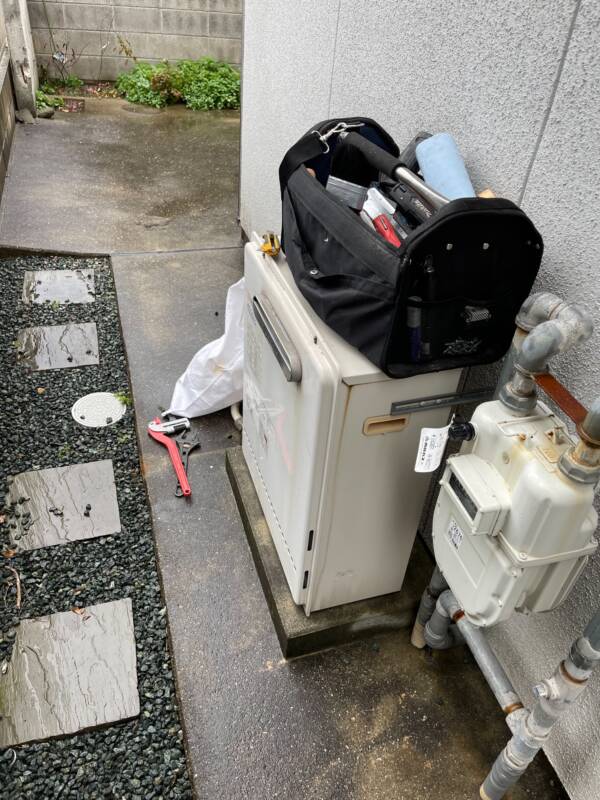 ガス給湯器施工前
