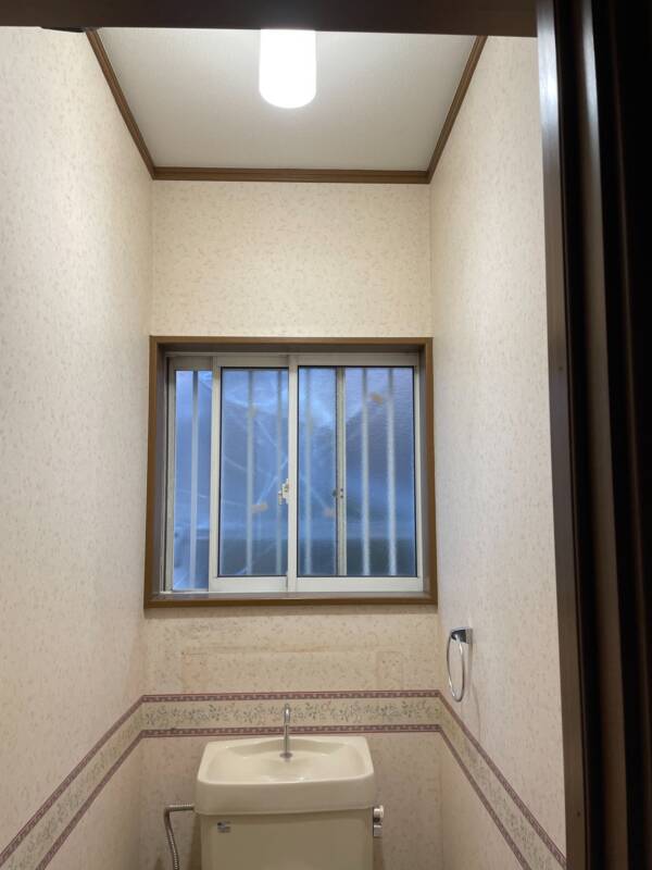 トイレ内の内装前