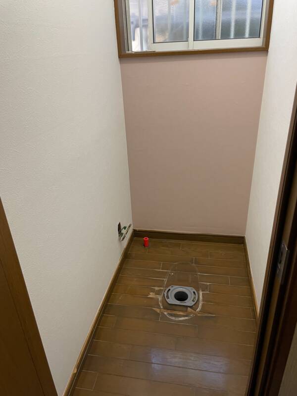 トイレ施工中