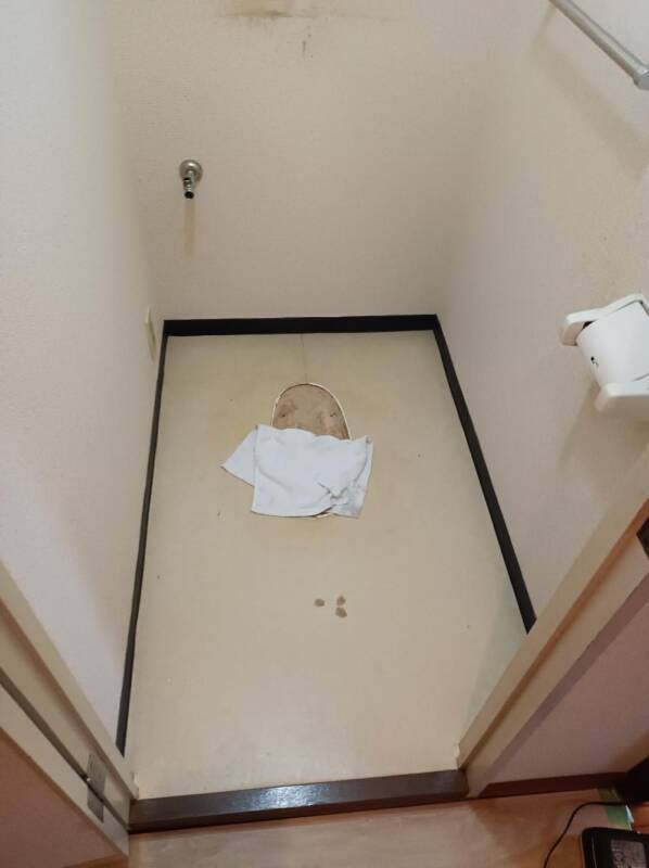 トイレ施工中