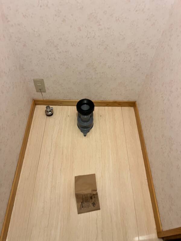 トイレ給水、排水施工後