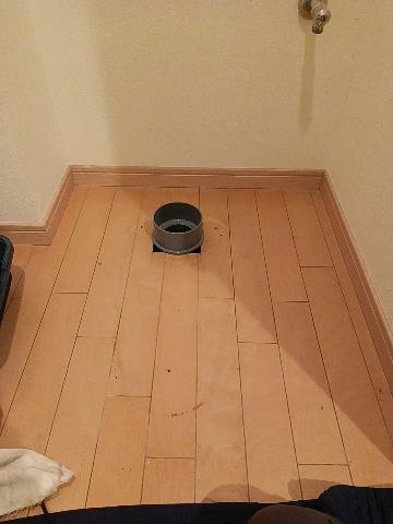 トイレ施工中