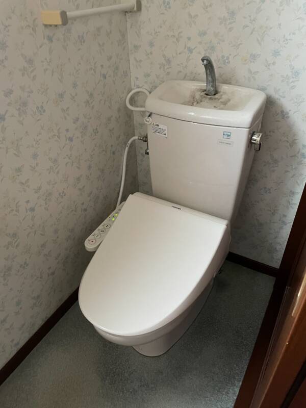 トイレ施工前